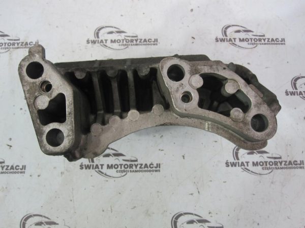 FOCUS MK3 1.6 TDCI T1DB 11r łapa silnika 3M51-6030-AF - obrazek 2
