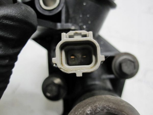 FORD FIESTA MK7 1.25 B SNJB 85KM 09r 7M5G-8K556-AC Obudowa termostatu - obrazek 6