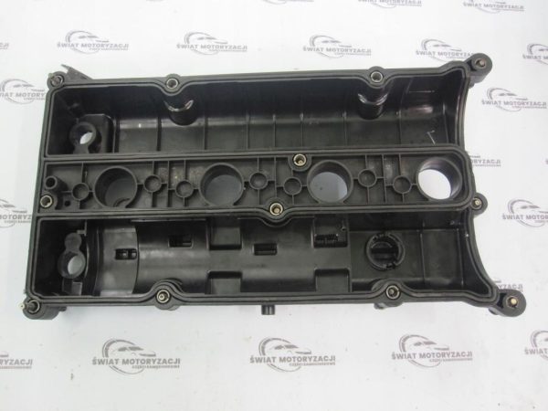 Ford Ka Plus 1.2 TI-VCT B2KA 70KM pokrywa zaworów 6K271