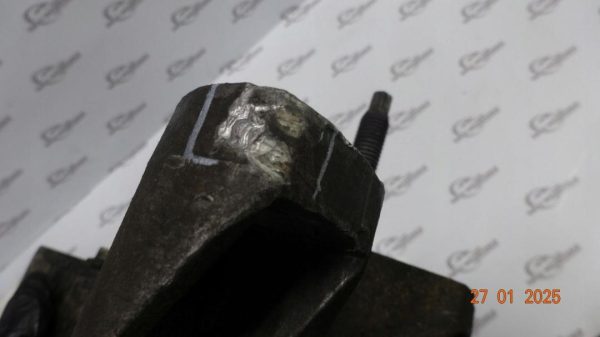 FORD TRANSIT 2.2 TDCI 07r. QWFA 130KM 3C11-7M125-AB ŁAPA MOCOWANIE SKRZYNI - obrazek 4