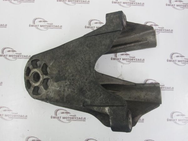FORD TRANSIT 2.4 TDCI 08r łapa silnika 6C11-6037-AA