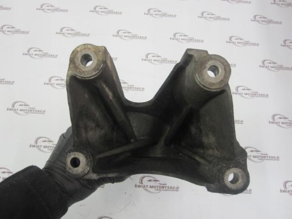 FORD TRANSIT 2.4 TDCI 08r łapa silnika 6C11-6037-AA - obrazek 2