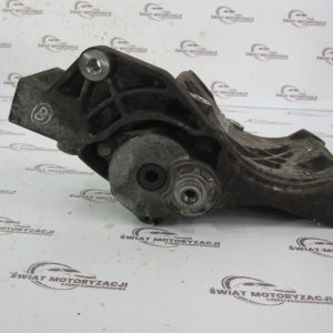 Insignia 2.0 CDTI 140KM A20DTE łapa wspornik alternatora 5582510 55562864