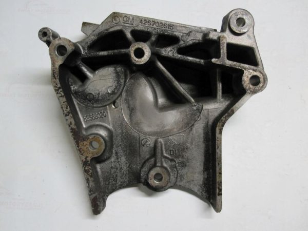 Insignia 2.0 CDTI 160KM A20DTH 55566020 Wspornik łapa silnika