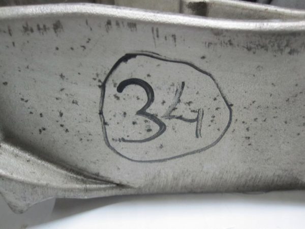 JAGUAR RANGE ROVER 3.0 D 306DT 241KM 5W95-5060-AB ŁAPA SKRZYNI - obrazek 7