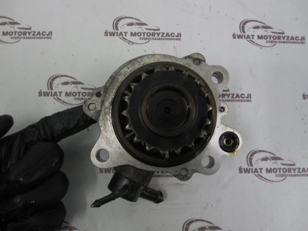Mazda 6 CX-7 2.2 MZR-CD 11r vacum pompa R2AA18G00 K2102