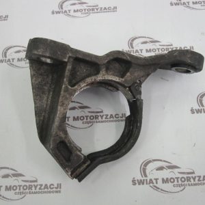 MEGANE 1.5 DCI 13r łapa podpora półosi 8200371715