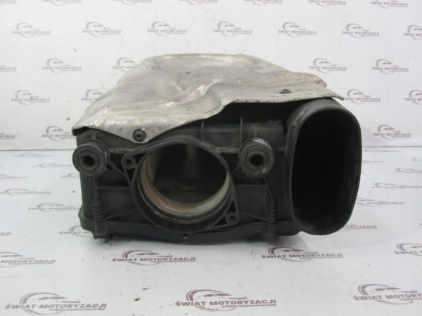 MERCEDES C 2.2 CDI 12r filtr powietrza A6510901101 A6510940320 - obrazek 4