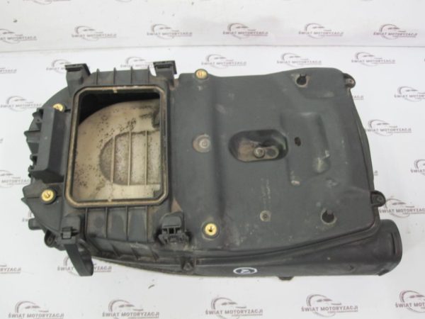 MERCEDES C 2.2 CDI 12r filtr powietrza A6510901101 A6510940320 - obrazek 8