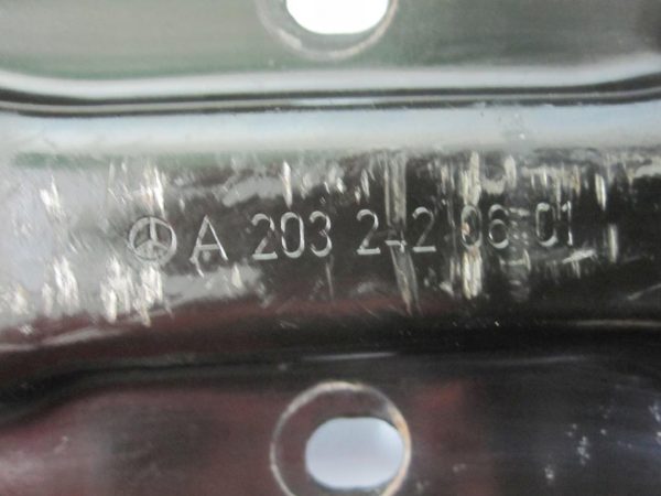 MERCEDES CLC 2.2 CDI 646.963 10r łapa podpora skrzyni A2032420601 - obrazek 2