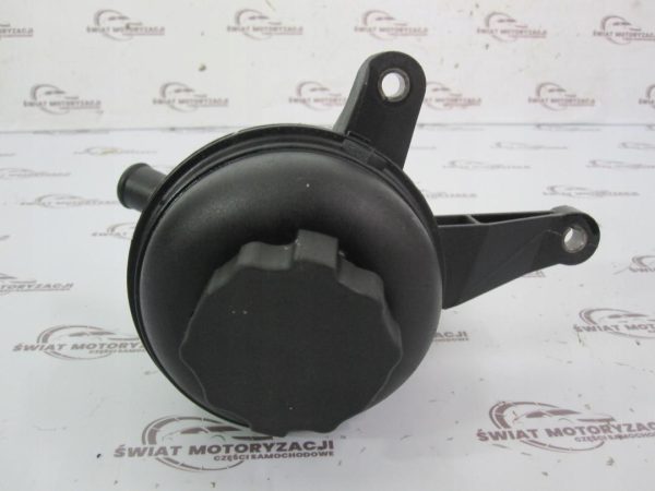 MERCEDES CLC 2.2 CDI 646.963 10r zbiorniczek płynu wspomagania A2034600083