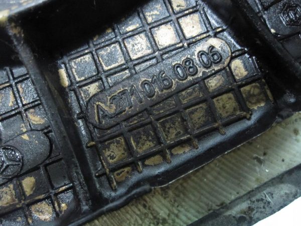 Mercedes CLK 1.8i 06r osłona obudowa rozrządu A2710160806 A27110510177 - obrazek 8