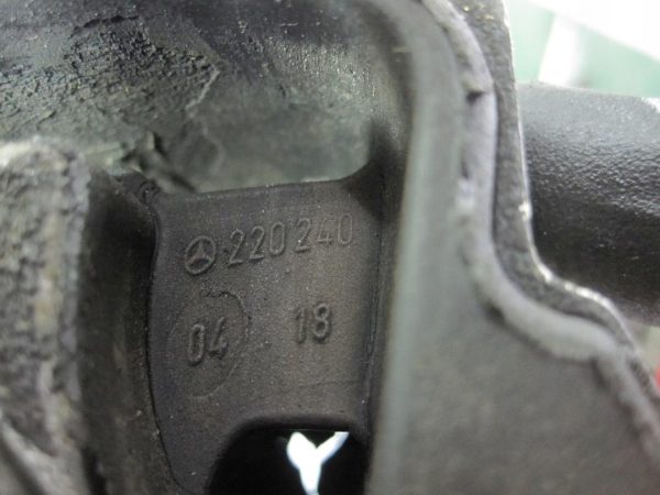 MERCEDES E 1.8 271.941 163KM 03r łapa poduszka skrzyni 22024018 - obrazek 4