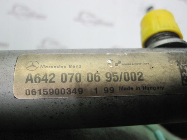 MERCEDES E 3.0 CDI 06r listwa wtryskowa prawa A6420700695 0281002504 - obrazek 4