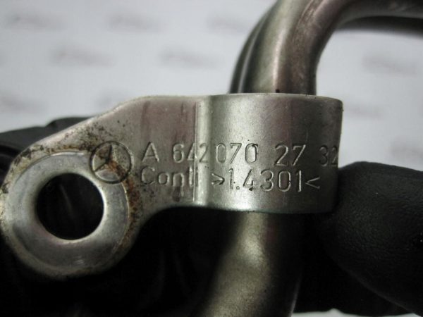 MERCEDES E 3.0 CDI 06r przelewy paliwa A6420702732 - obrazek 3