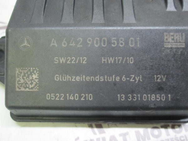 Mercedes E 3.0 CDI V6 225KM 642.920 przekaźnik świec żarowych A6429005801 - obrazek 3