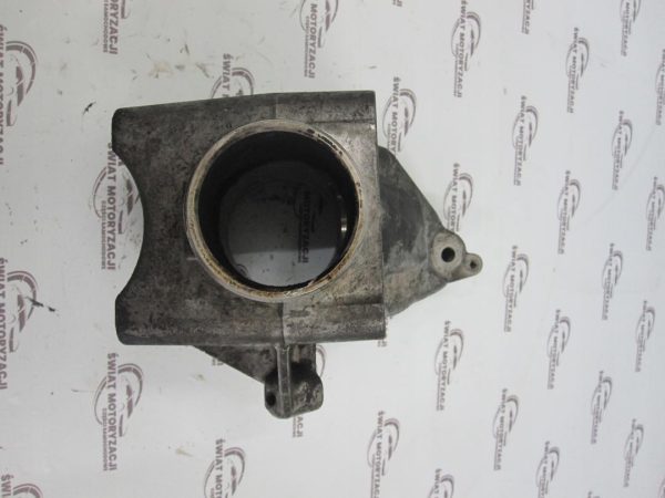 Mercedes Vito 639 2.2 CDI 08r łapa silnika A6462230004 - obrazek 3