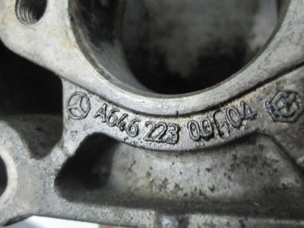 Mercedes Vito 639 2.2 CDI 08r łapa silnika A6462230004 - obrazek 4