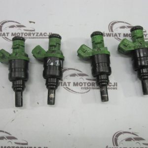 MERCEDES W203 1.8 B 07r wtryskiwacz 2710780549