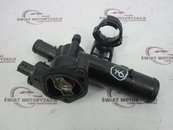 NISSAN NV200 1.5 DCI 10r obudowa termostatu 8200766043 - obrazek 6