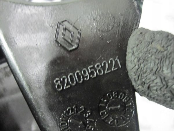 NISSAN NV200 1.5 DCI 10r osłona rozrządu 8200958221 - obrazek 2