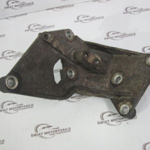 NISSAN QASHQAI 2.0 DCI 08r łapa silnika