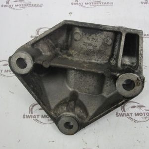 NISSAN QASHQAI 2.0 DCI 08r łapa silnika 11332-J700 F6044000