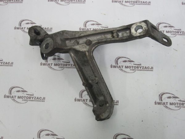 NISSAN QASHQAI 2.0 DCI 08r łapa wspornik skrzyni