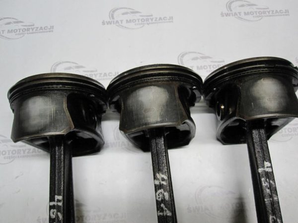 Opel Corsa 1.0 12V 14R 65KM TŁOK KORBOWÓD