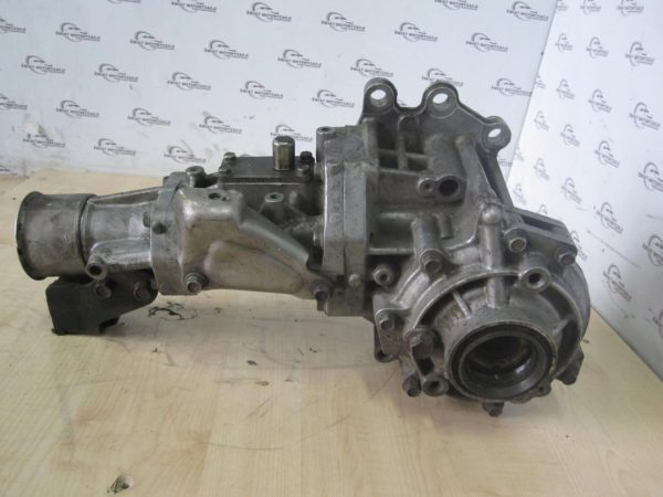 Outlander 2.0 DI-D 4X4 07r 140KM 152tys 067023 Reduktor - obrazek 2