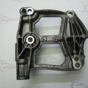 Peugeot 208 1.0 B VTI ZM01 68KM 9676865580 ŁAPA MOCOWANIE ALTERNATORA