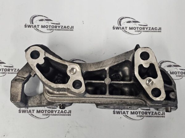 Peugeot 308 1.6 E-HDI BHY 100KM łapa wspornik silnika 9673585780