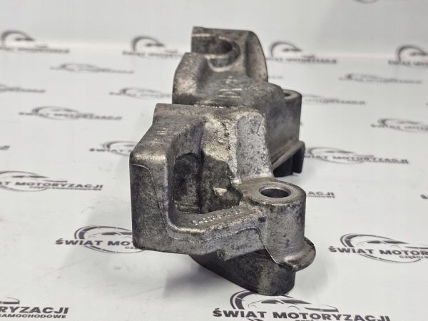 Peugeot 308 1.6 E-HDI BHY 100KM łapa wspornik silnika 9673585780 - obrazek 6