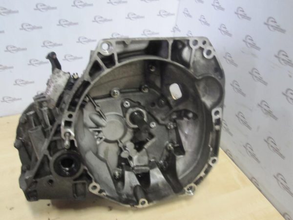 RENAULT CLIO 0.9 B TCE H4B400 90KM 14r 117tys km 8201065255 SKRZYNIA BIEGÓW