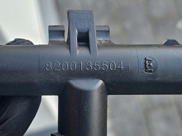SCENIC 1.6 16V K4M858 110KM 10r listwa wtryskowa 8200135504 - obrazek 4