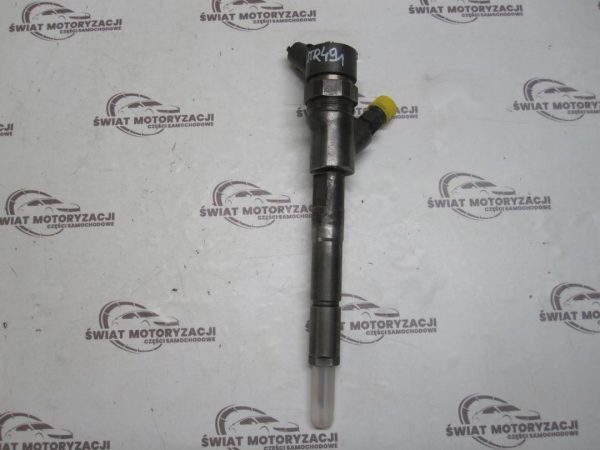 TOYOTA YARIS 2 II 1.4 D-4D 90KM Wtryskiwacz wtrysk 0445110085