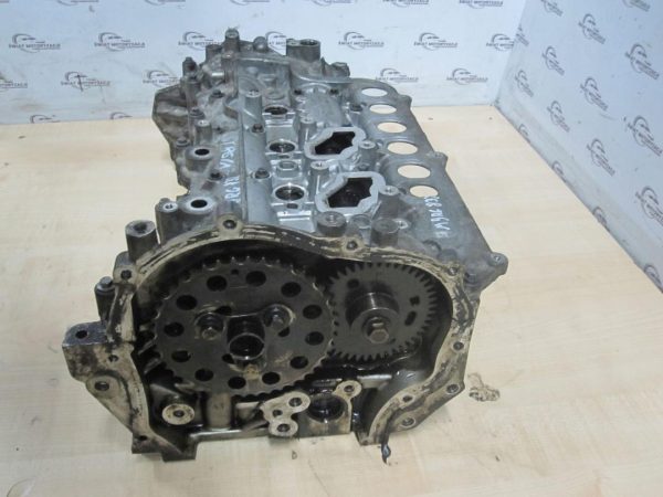 TRAFIC PRIMASTAR 2.0 DCI M9R głowica kompletna 8200519994 8200539196