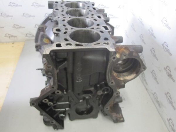 TRAFIC VIVARO 2.0 DCI M9R780 115KM 08r Blok silnika nominalny - obrazek 3