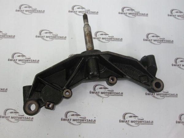 TRAFIC VIVARO 2.0 DCI M9R780 115KM 08r łapa wspornik 8200404273A 93853923