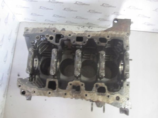 TRAFIC VIVARO 2.0 DCI M9R782 09r 90KM blok silnika - obrazek 4