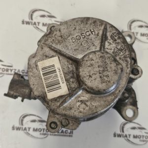 TRAFIC VIVARO 2.0 DCI M9R782 09r vacum pompa 8200781547