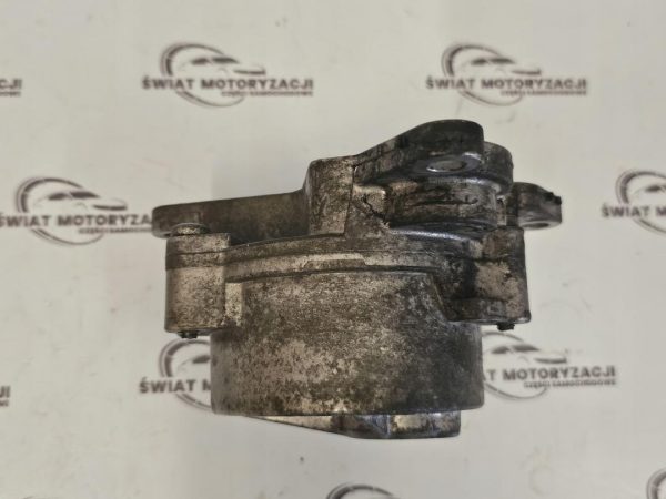 TRAFIC VIVARO 2.0 DCI M9R782 09r vacum pompa 8200781547 - obrazek 4