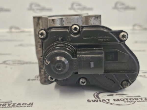 TRAFIC VIVARO 2.0 DCI M9R782 09r zawór EGR 8200327011 - obrazek 4