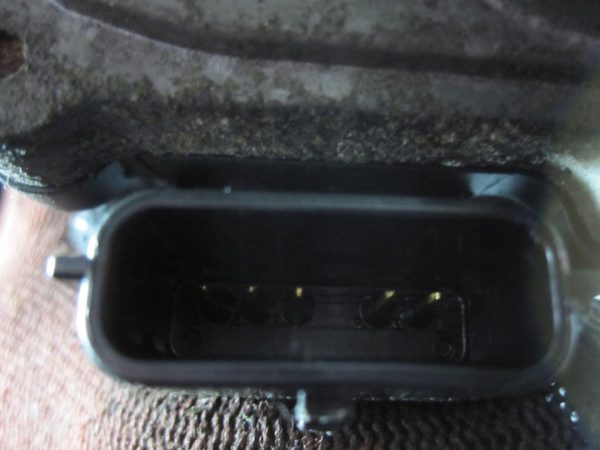 TRAFIC VIVARO 2.0 DCI M9R786 114KM 12r przepustnica H8200987088 8200987453B - obrazek 7