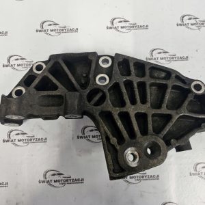 TRAFIC VIVARO 2.0 DCI M9R786 114KM 14r łapa mocowanie silnika 8200741758
