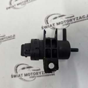 TRAFIC VIVARO 2.0 DCI M9R786 114KM 14r zawór podciśnienia 8200762162