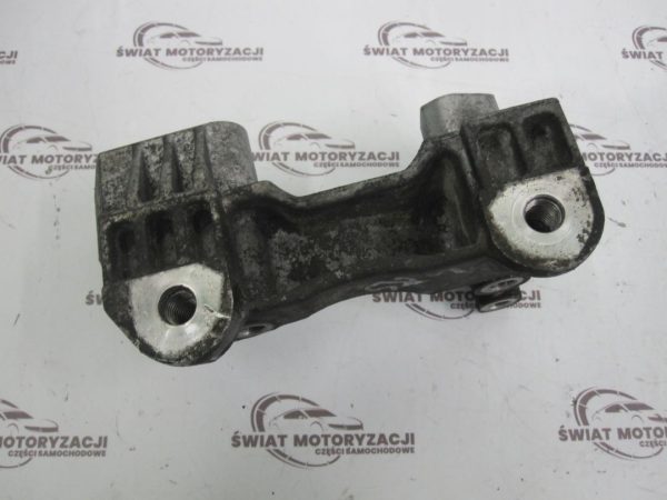 TRANSIT CONNECT 1.8 TDCI 10r łapa silnika 6G9Q-6030-AA