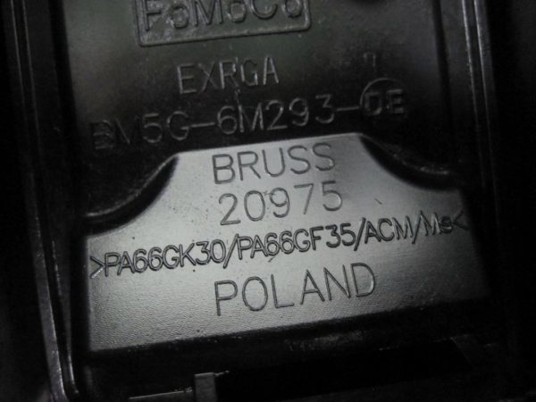 Volvo S60 1.6 B 11r pokrywa zaworów BM5G-6M293-DE - obrazek 3