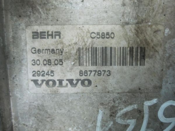 Volvo XC90 2.4 D 06r chłodniczka oleju 8677973 - obrazek 4
