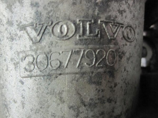 Volvo XC90 2.4 D 06r obudowa filtra oleju 6740273266 30677920 - obrazek 6